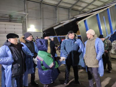 Председатель Ил Тумэна Алексей Еремеев с рабочей группой побывали в совхозе «Новый» /    