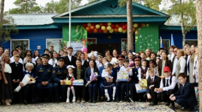 Сотрудники Следственного комитета Якутии приняли участие в мероприятиях, посвященных Дню знаний /    