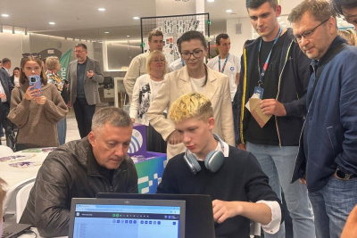 Форум в Иркутске объединил молодёжь и работодателей / ЯСИА   