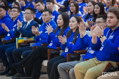 Айсен Николаев предложил молодёжным активистам Якутии участвовать в праймериз «Единой России» / Мария Архипова   