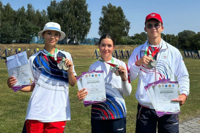 Якутские лучники завоевали медали международного турнира в Беларуси / Дьулустаан Сергеев   