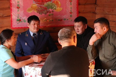 Власти Якутии встретились с семьями мобилизованных в Мукучунском наслеге / Анастасия Филиппова   