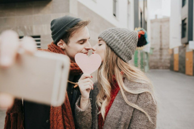 Yota дарит 14 февраля безлимитный доступ к популярным сервисам для знакомств / ЯСИА   