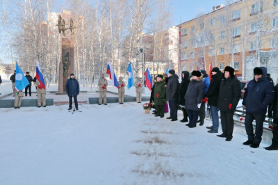 И выстрелы на дальнем рубеже... /    