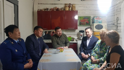 Члены правительства Якутии встретились с семьями мобилизованных в Мастахе и Люксюгуне / Анастасия Филиппова   