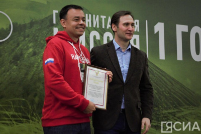 Михаил Мурашко поблагодарил Ивана Луцкана за оказание медпомощи на территориях ДНР и ЛНР / Саина Титова   