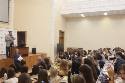 «Журналистика — лучшая в мире профессия» — лекция Владимира Соловьёва на журфаке МГУ /    