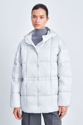 Куртка на кнопках с капюшоном