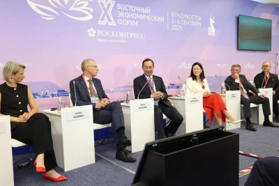 Айсен Николаев представил опыт креативной экономики Якутии на ВЭФ-2025 / ЯСИА   