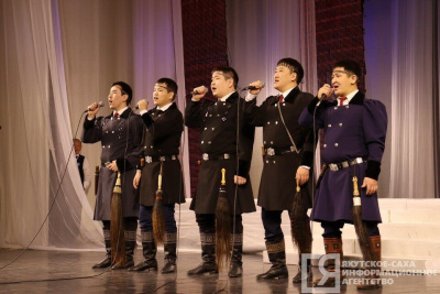 В Якутске открыли фестиваль мужских творческих коллективов «Гордость земли родной» / Иванова Светлана Якутск Якутск Республика Саха (Якутия)