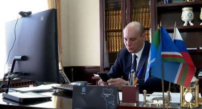 Фронт сейчас проходит через сердца миллионов наших людей /    