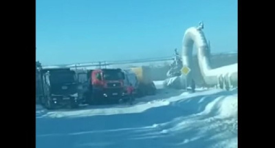 В Якутии грузовой самосвал при спуске скатился вниз и протаранил несколько автомобилей / Саина Титова   Республика Саха (Якутия)