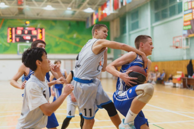 В первенстве республики наши баскетболисты завоевали серебро /    