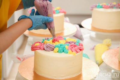 Кондитеров стали чаще наказывать рублём за изображения мультперсонажей на тортах / ЯСИА   