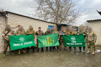 Делегация Сунтарского района доставила гуманитарную помощь якутянам в зону СВО / Мария Архипова   