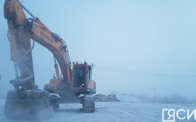 С отставанием от плана ведется строительство коллектора на улице Чернышевского в Якутске / ЯСИА Якутск Якутск Республика Саха (Якутия)