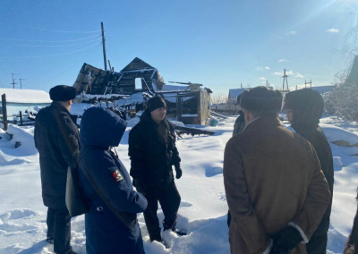 «Единая Россия»: строительство дома для пострадавшей от пожара семьи Моякуновых начнется в мае / ЯСИА   