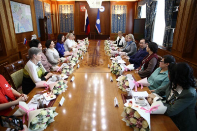 Светлана Давыдова: «Матери благодарят правительство Якутии за помощь участникам СВО» / Айаал Аргунов   