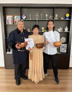 Мария Захарова стала победителем конкурса профессионального мастерства «Хамыйахтаах кытыйа» /    