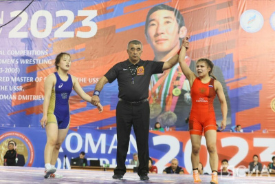 Якутянки оспорят золотые медали в финале турнира Романа Дмитриева / Дьулустаан Сергеев   