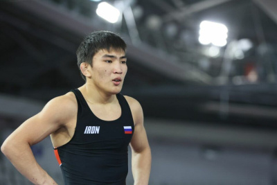 Стали известны все финалисты первого дня турнира Романа Дмитриева по вольной борьбе / Дьулустаан Сергеев   