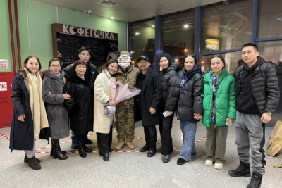 Сын звезд якутской эстрады Эрхана и Саниты Ай приехал в отпуск из зоны СВО / Николай Борисов   