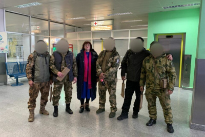 Пятерых приехавших в отпуск участников СВО встретили в аэропорту Якутска / ЯСИА Якутск Якутск Республика Саха (Якутия)