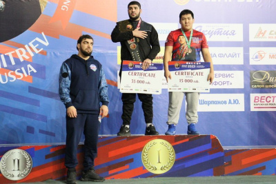 Абдусалам Гадисов прокомментировал борьбу якутских спортсменов на турнире Романа Дмитриева / Дьулустаан Сергеев   