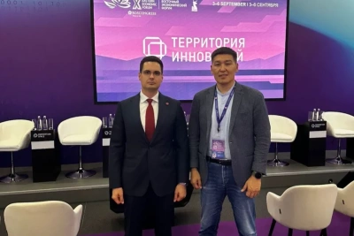 Якутия и «Синергия» на ВЭФ-2025 обсудили перспективы сотрудничества / ЯСИА Владивосток Город Владивосток Приморский край