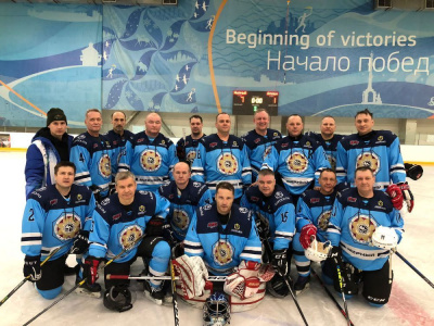 Хоккеисты Мирнинского района вернулись с "серебром" /   Мирнинский Республика Саха (Якутия)