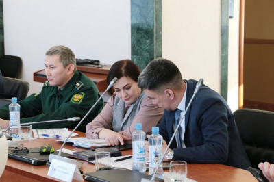 Объемы добываемой РНГ в Мирнинском районе нефти растут /    