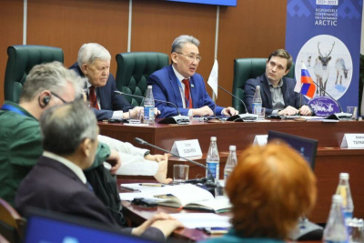 Зампред Якутии Михаил Никифоров: "Мы не дадим умереть оленеводству" / Анастасия Филиппова   