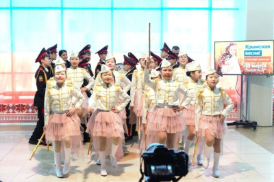 Акцию «Крымская весна. Мы вместе!» провели в Якутске / ЯСИА Якутск Якутск Республика Саха (Якутия)