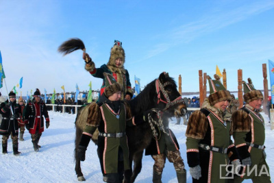 Фоторепортаж: парад участников соревнований среди коневодов-табунщиков Якутии / Мария Архипова   Республика Саха (Якутия)