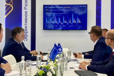 Состоялась встреча руководства Якутии с «ЭР-Телеком Холдингом» / ЯСИА   