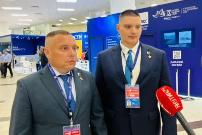 Герои России из Якутии приняли участие в ВЭФ-2025 в рамках программы «Время героев» / ЯСИА   