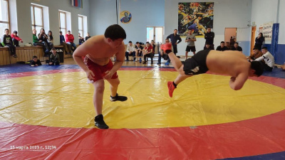 Блиц-турниры Мирнинской Ассамблеи выявили сильнейшие команды в перетягивании каната, лыжах, хапсагае /   Мирнинский Республика Саха (Якутия)