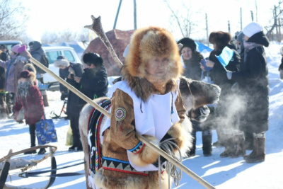 Опытный оленевод Петр Никитин поделился секретами успешной гонки / Анастасия Филиппова   