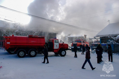 Женщина погибла при пожаре в многоквартирном доме в Нерюнгри / ЯСИА  Нерюнгринский Республика Саха (Якутия)