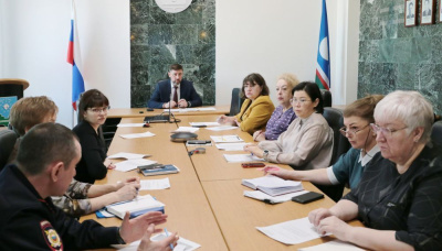 Антинаркотическая комиссия: факты и поручения /    