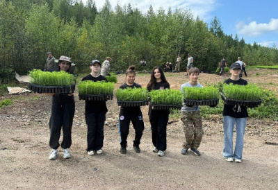 К вершинам экологии: школьное лесничество «Чычыпкаан» завершило летний сезон / ЯСИА   