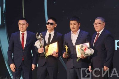 Якутянин назначен старшим тренером сборной России по пауэрлифтингу / Дьулустаан Сергеев   