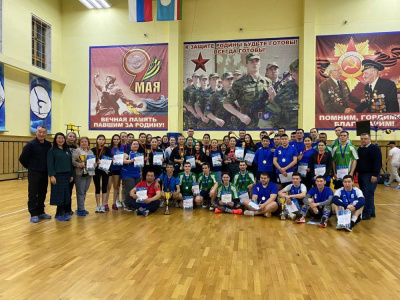 Спорт объединяет на алмазной земле представителей разных народов /    