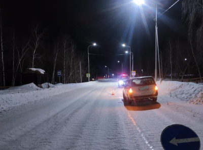 В Якутии автомобиль сбил двух девушек, идущих по тротуару / ЯСИА   Республика Саха (Якутия)
