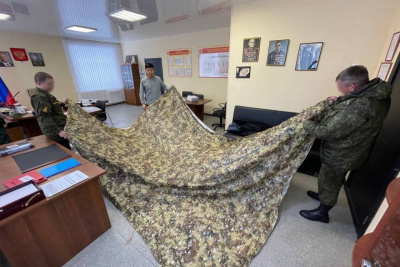 Якутянам — участникам СВО передали пологи для защиты от тепловизоров / ЯСИА   