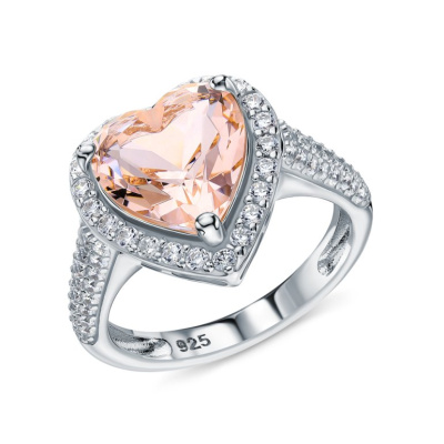 Серебряное кольцо с фианитами