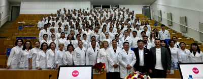 Алмазэргиэнбанк поздравил молодых медиков с началом профессионального пути /    