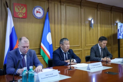 В Якутии обсудили проблемные объекты программы переселения из аварийного жилья / ЯСИА   