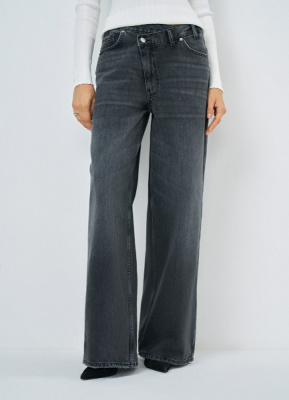 Джинсы с запахом, Серый