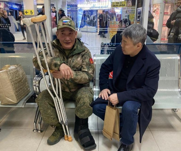 В аэропорту Якутска встретили участников СВО, приехавших в отпуск / ЯСИА Якутск Якутск Республика Саха (Якутия)